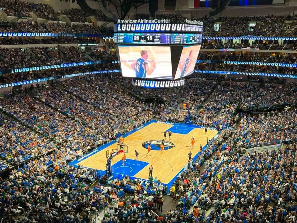 英雄联盟下注合作的NBA比赛场馆